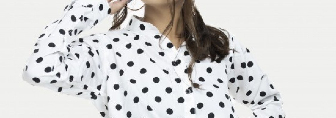 11 Amazing Polka Dot Shirt Outfit Ideas